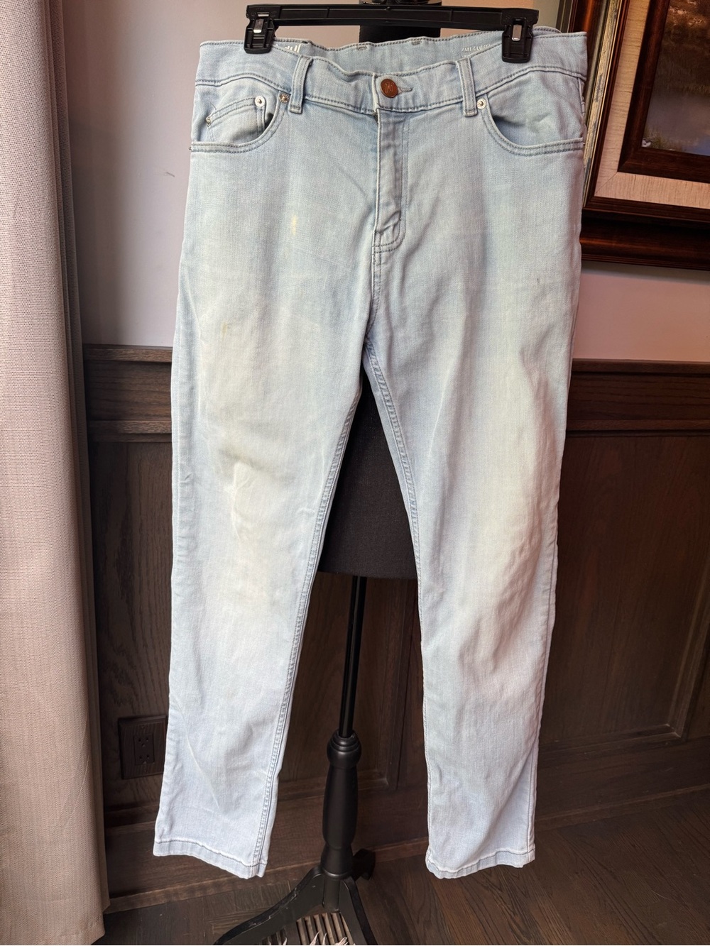 Mugsy Jeans Men's relaxed Jeans in Light Wash Blue 34x32